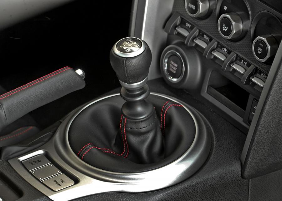  Subaru BRZ 2013 года  (US) (фото 21 из 100)